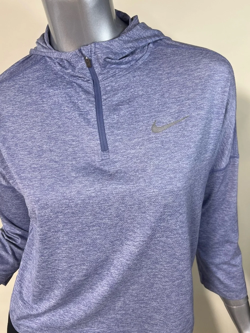 Nike Dri Fit Running Women’s Small Crop Hoodie Athletic Top Half Sleeve Blue